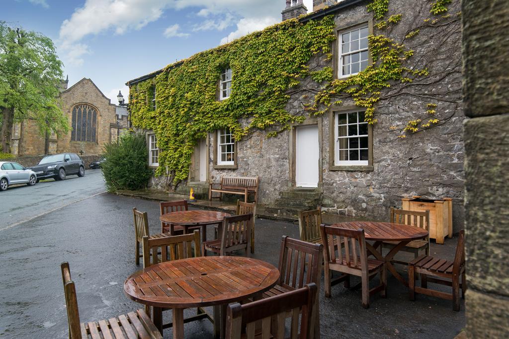 The Assheton Arms 호텔 클리데로 외부 사진