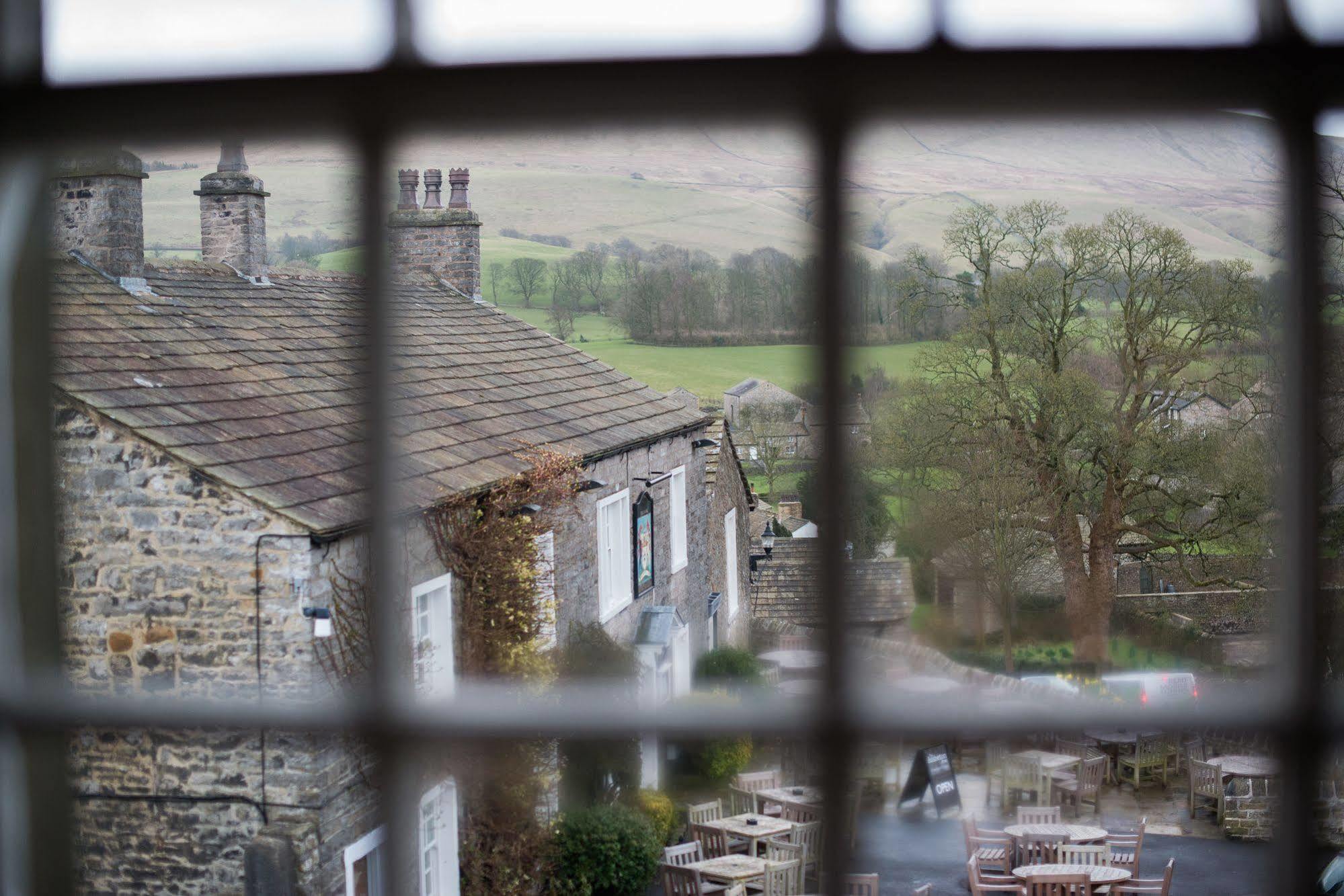 The Assheton Arms 호텔 클리데로 외부 사진