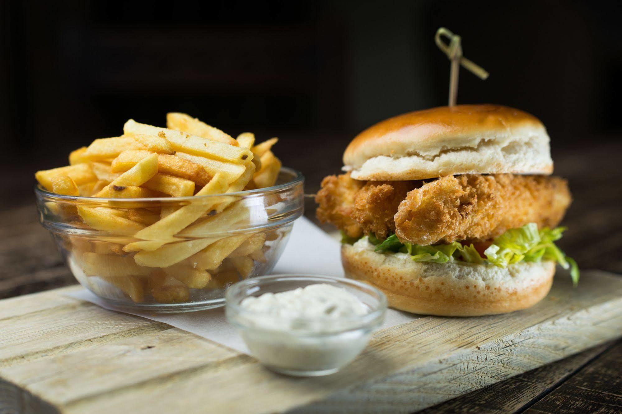 The Assheton Arms 호텔 클리데로 외부 사진